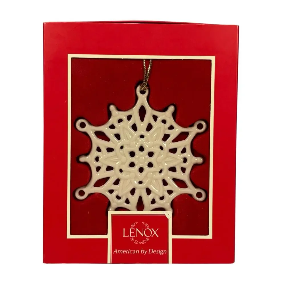 Lenox 2008 Annual Snow Fantasies Snowflake Ornament Original Red Box Christmas
